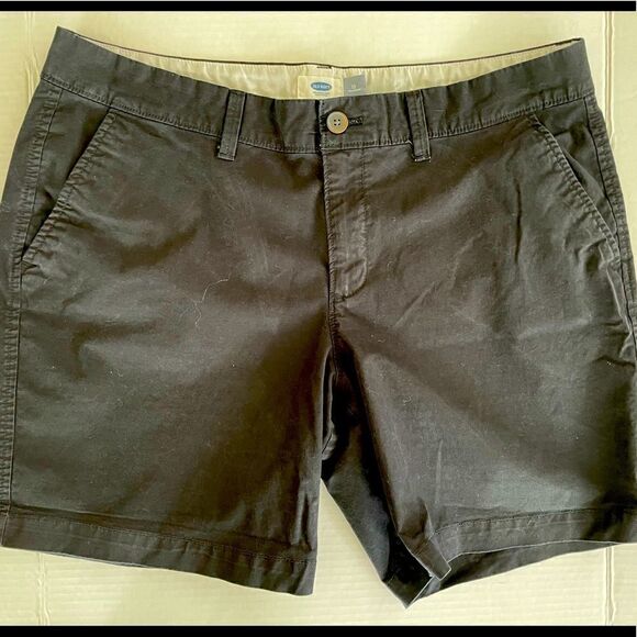 Old Navy Pants - OLD Navy black chino cotton spandex blend shorts, flat front, size 12 tall